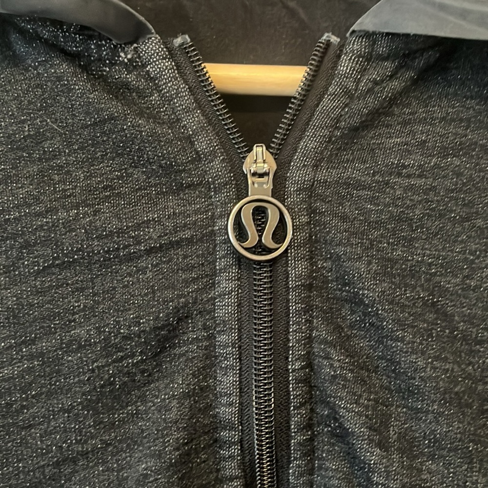 Lululemon Black Hooded Zip Jacket with Ruffle Hem - Picture 2 of 7